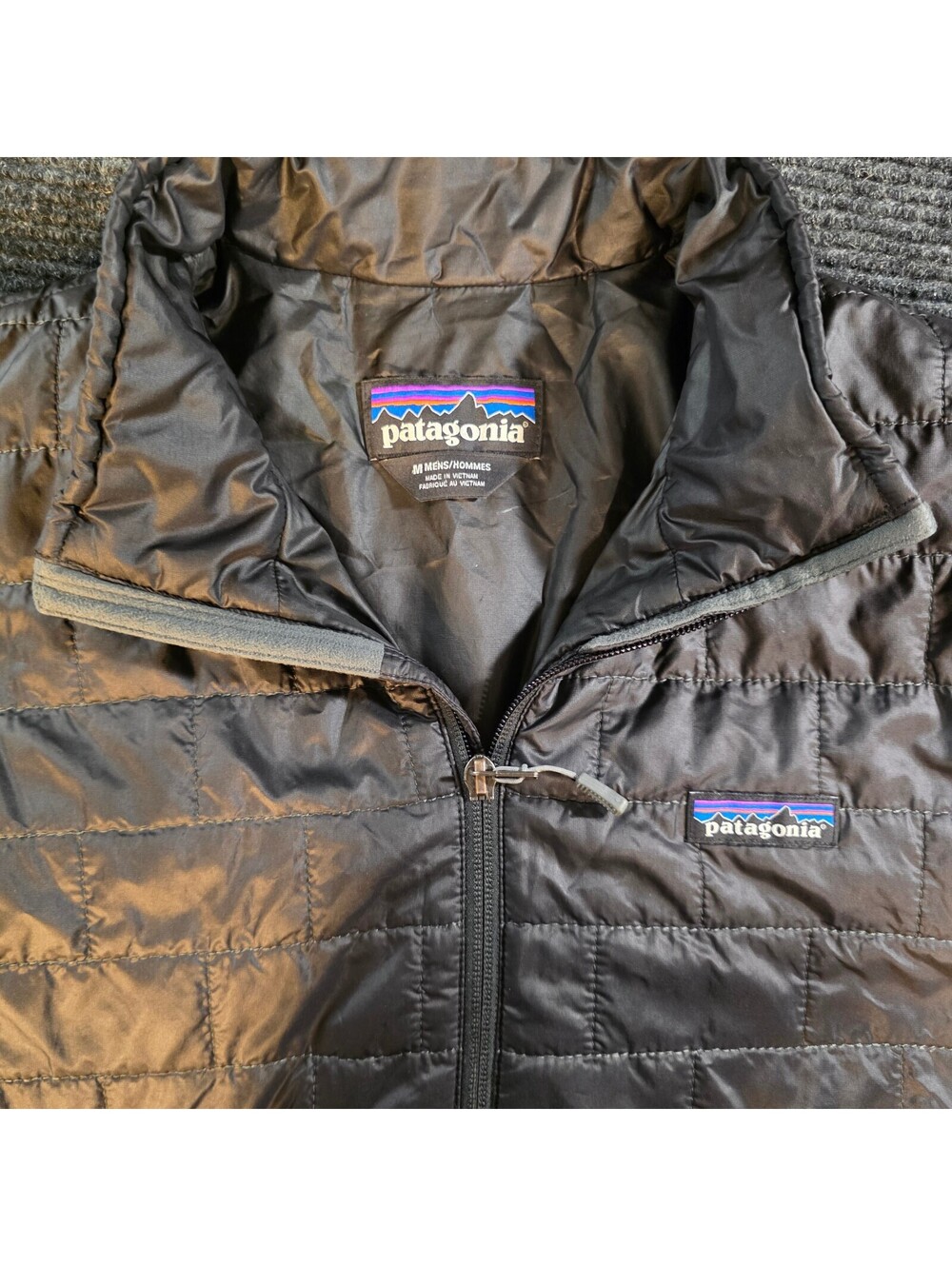 Patagonia Men's Black Quilted Jacket Medium